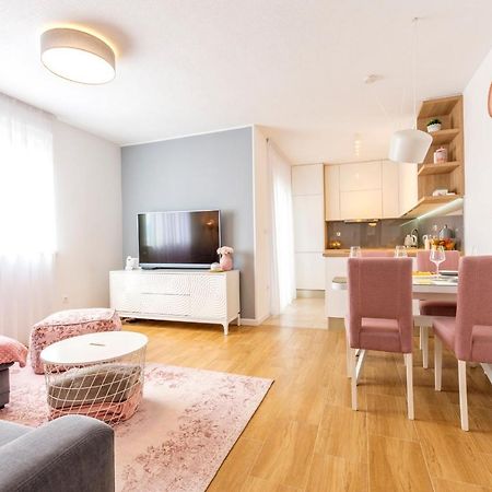 Rose Lägenhet Kaštela Exteriör bild